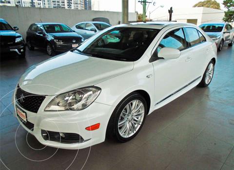 Suzuki Kizashi GLX Aut usado (2016) color Blanco precio $209,000
