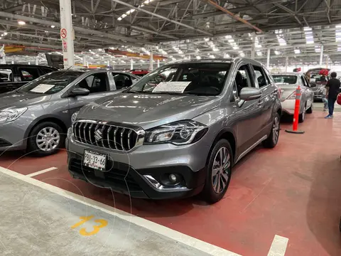 Suzuki S-Cross GLX Aut usado (2022) color Plata Mercurio financiado en mensualidades(enganche $115,500 mensualidades desde $9,900)