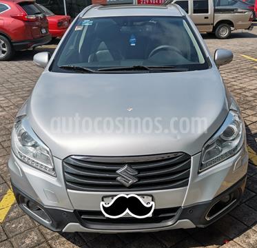 Suzuki S-Cross GLX Aut usado (2014) color Plata Paladio precio $160,000