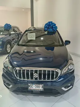 Suzuki S-Cross GLX Aut usado (2018) color Azul precio $240,000