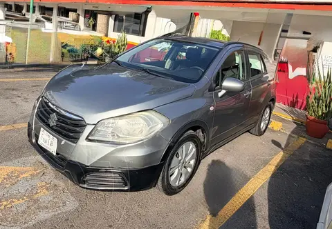 Suzuki S-Cross GL Aut usado (2016) color Plata precio $155,000