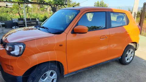 Suzuki S-Presso 1.0L GLX usado (2022) color Naranja precio $6.000.000