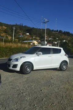 Suzuki Swift 1.2L GLS Aut usado (2018) color Blanco Perla precio $8.000.000