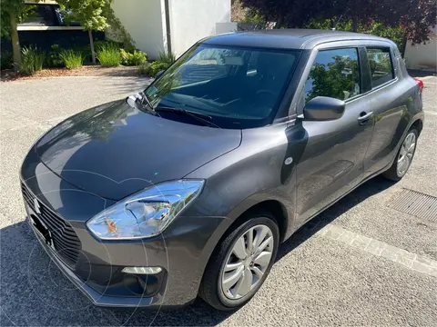 Suzuki Swift 1.2L GLS usado (2021) color Gris precio $10.000.000