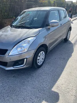 Suzuki Swift 1.2 GL AC usado (2018) color Gris Metalico precio $8.000.000