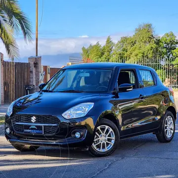 Suzuki Swift 1.2L GLS Aut usado (2022) color Negro precio $12.900.000