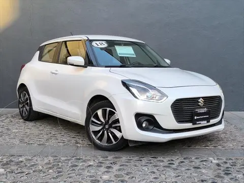 Suzuki Swift GLX Aut usado (2018) color Blanco precio $220,000
