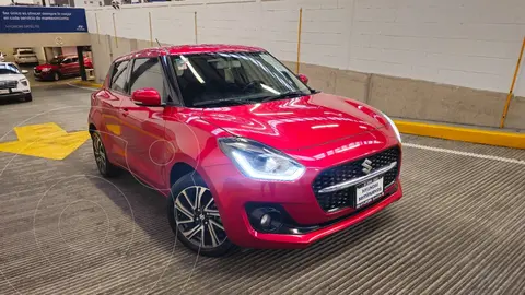 Suzuki Swift GLX Aut usado (2021) color Rojo precio $265,900