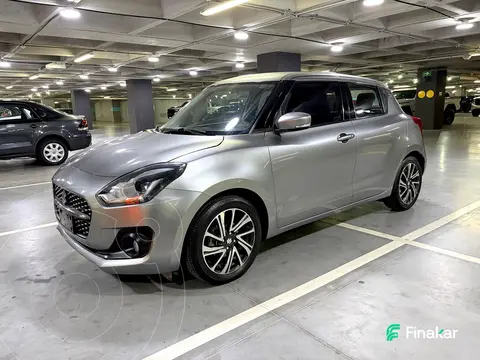 Suzuki Swift GLX Aut usado (2021) color plateado precio $245,000