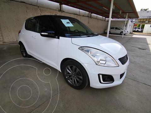 Suzuki Swift GLX usado (2017) color Blanco precio $187,000