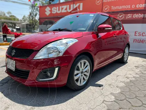 Suzuki Swift GLX Aut usado (2015) color Rojo precio $175,000