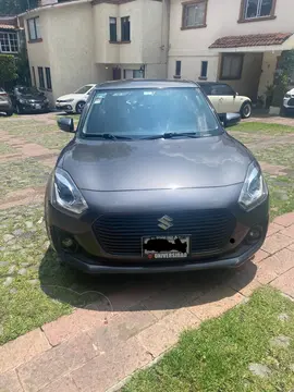 Suzuki Swift GLX usado (2020) color Gris precio $230,000