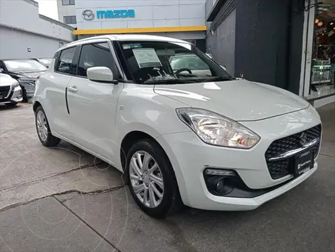 Suzuki Swift GLS Aut usado (2022) color Blanco precio $275,000