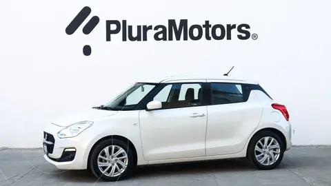 Suzuki Swift GLS Aut usado (2023) color Blanco precio $259,000