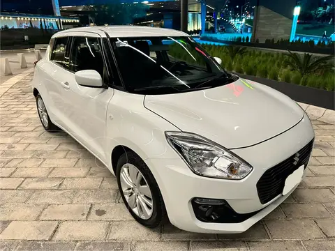 Suzuki Swift GLS Aut usado (2020) color Blanco precio $238,000