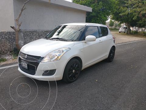 foto Suzuki Swift GL usado (2012) color Blanco precio $106,000