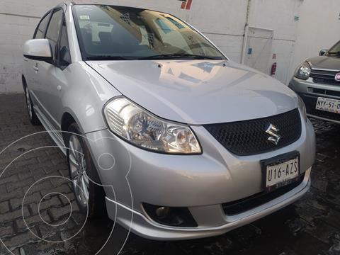 Suzuki SX4 Sedan 2.0L usado (2013) color Plata Dorado precio $165,000