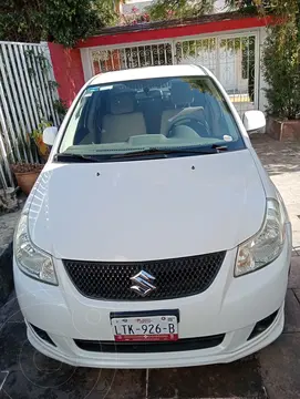 Suzuki SX4 Sedan 2.0L usado (2014) color Blanco precio $140,000