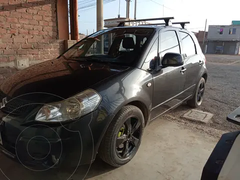Suzuki SX4 Hatchback 1.6 Urbano Mec 5P usado (2013) color Negro precio u$s8,000