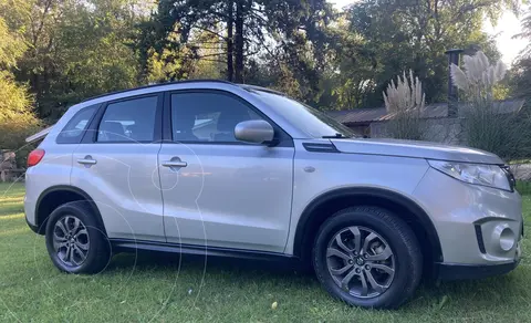 Suzuki Vitara GL Plus 4x4 5P Aut usado (2017) color Plata precio $22.000.000