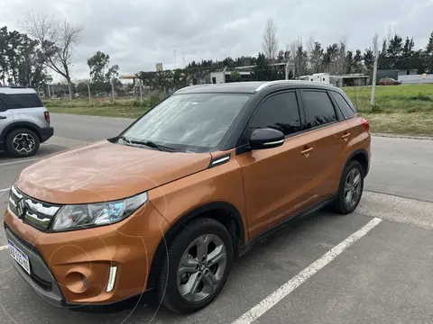 Suzuki Vitara GLX SR 4x4 5P Aut usado (2018) color Naranja precio u$s22.800