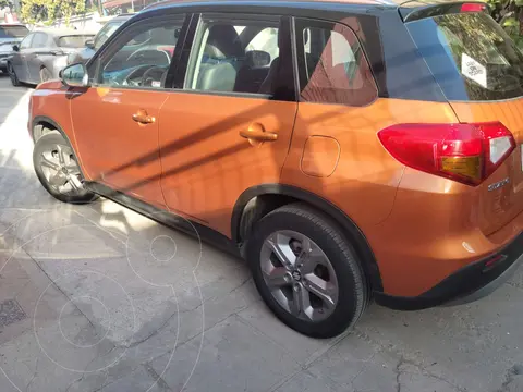 Suzuki Vitara 1.6L GLX Aut Bi-Tono usado (2018) color Naranja precio $14.500.000