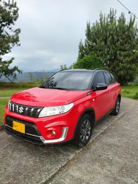 Suzuki Vitara GL  Aut usado (2021) color Rojo precio $90.000.000