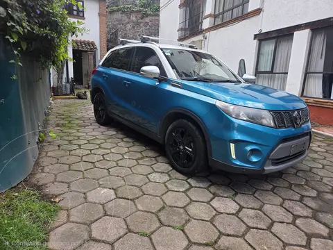 Suzuki Vitara Boosterjet Aut usado (2018) color Azul precio $245,000