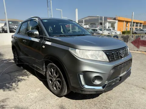 Suzuki Vitara GLX Aut usado (2022) color plateado precio $290,000