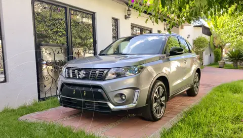 Suzuki Vitara GLX Aut usado (2022) color Gris Acero precio $359,000