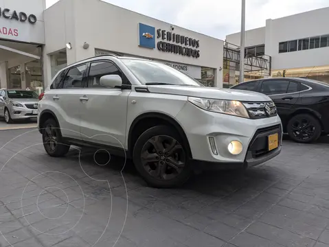 Suzuki Vitara GLX Aut usado (2022) color Blanco precio $262,309