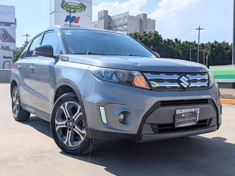 Suzuki Vitara GLX Aut usado (2018) color plateado precio $215,800