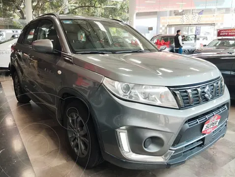 Suzuki Vitara GLX Aut usado (2022) color plateado precio $294,000