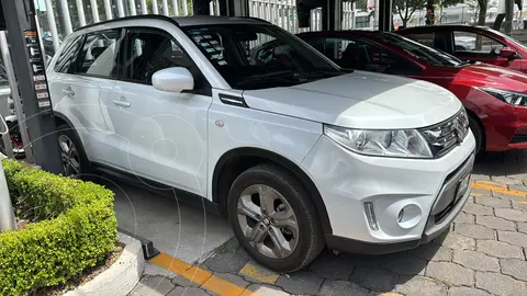 Suzuki Vitara GLS usado (2018) color Blanco precio $265,000