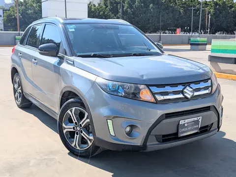 Suzuki Vitara GLX Aut usado (2018) color plateado precio $215,800