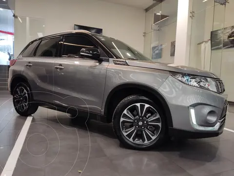 foto Suzuki Vitara Boosterjet usado (2020) color plateado precio $352,999