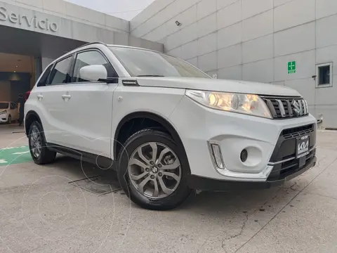 Suzuki Vitara GLX Aut usado (2022) color Blanco precio $295,000