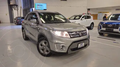 Suzuki Vitara GLS usado (2018) color plateado precio $229,900