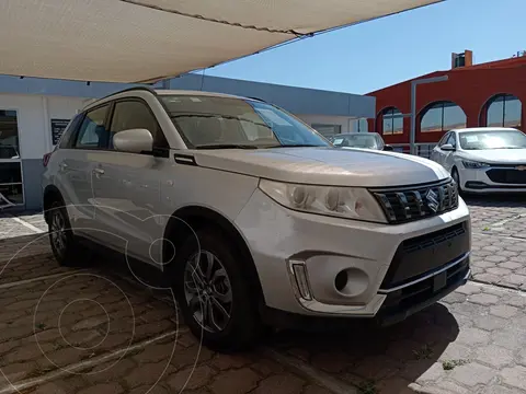 Suzuki Vitara GLX Aut usado (2022) color plateado precio $290,000