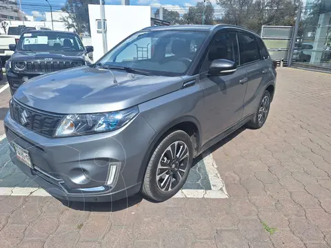 Suzuki Vitara GLX Aut usado (2022) color Gris Acero precio $395,000