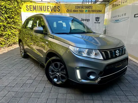 Suzuki Vitara GLX Aut usado (2022) color plateado precio $279,000