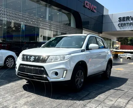 Suzuki Vitara GLX Aut usado (2022) color Blanco precio $270,000