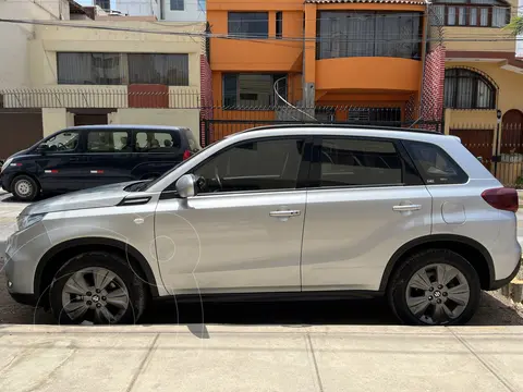Suzuki Vitara 1.6L GLX Lux 2WD Aut usado (2022) color Plata Metalico precio u$s19,490