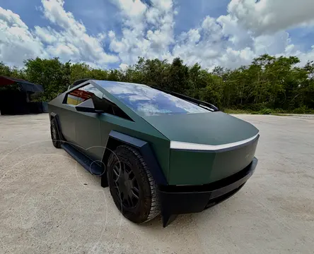 Tesla Cybertruck Single Motor RWD usado (2024) color Verde precio $2,650,000