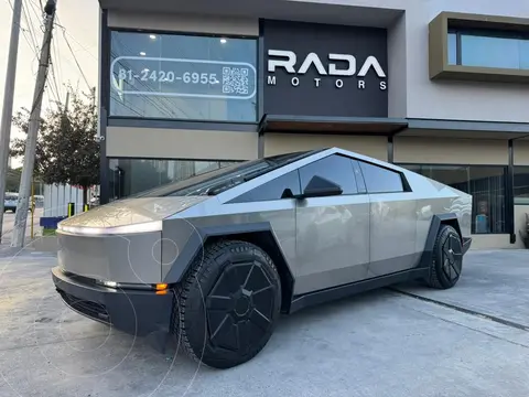 Tesla Cybertruck Single Motor RWD usado (2024) color Gris precio $1,980,000