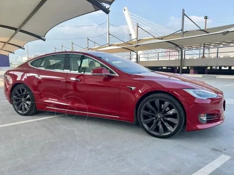 Tesla Model S 100D usado (2017) color Rojo precio $622,650