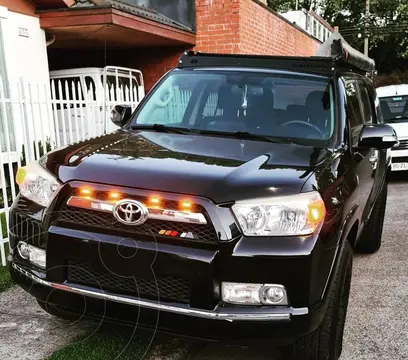 Toyota 4Runner 4.0L 4x4 Limited usado (2010) color Negro precio $13.500.000