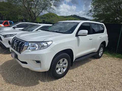 Toyota 4Runner Top Line usado (2023) color Blanco precio u$s57 400