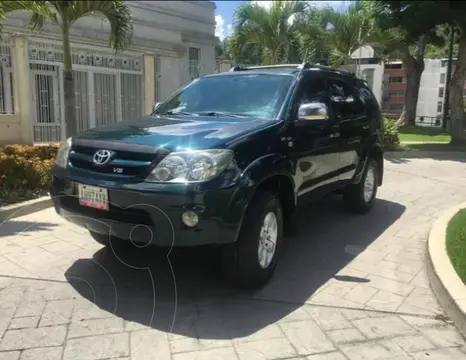 Toyota 4Runner 4x2 usado (2007) color Verde precio u$s19.000