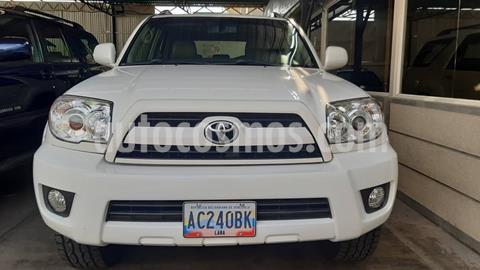 foto Toyota 4Runner 4x4 Limited usado (2007) color Blanco precio Bs.24.500